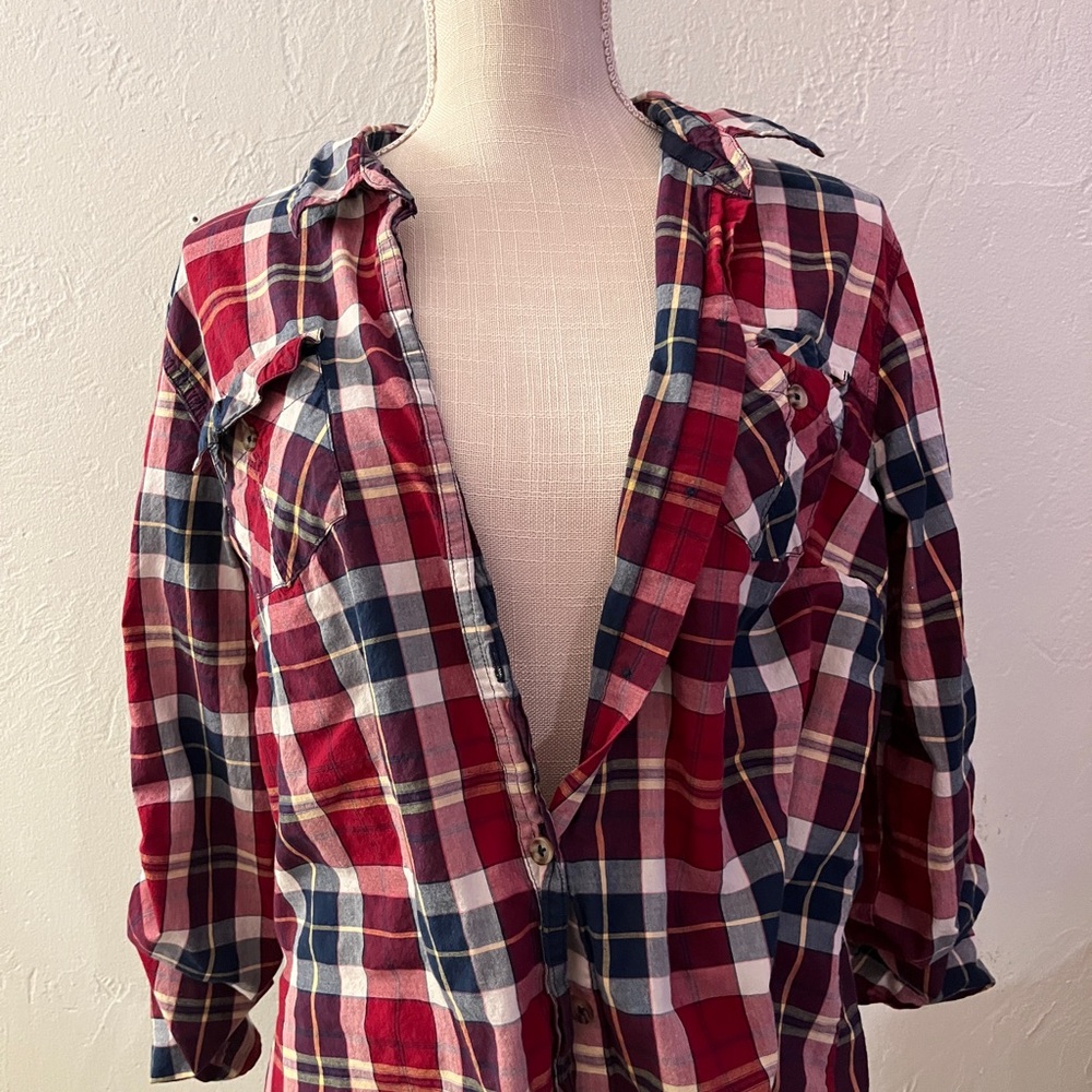 Cute and comfy plaid button up